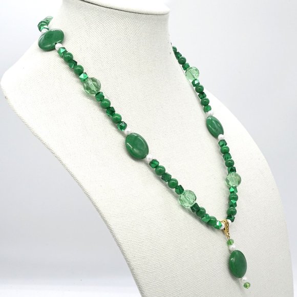 Necklace with Agate stones, Crystals and Pearls. - Picture 2 of 3